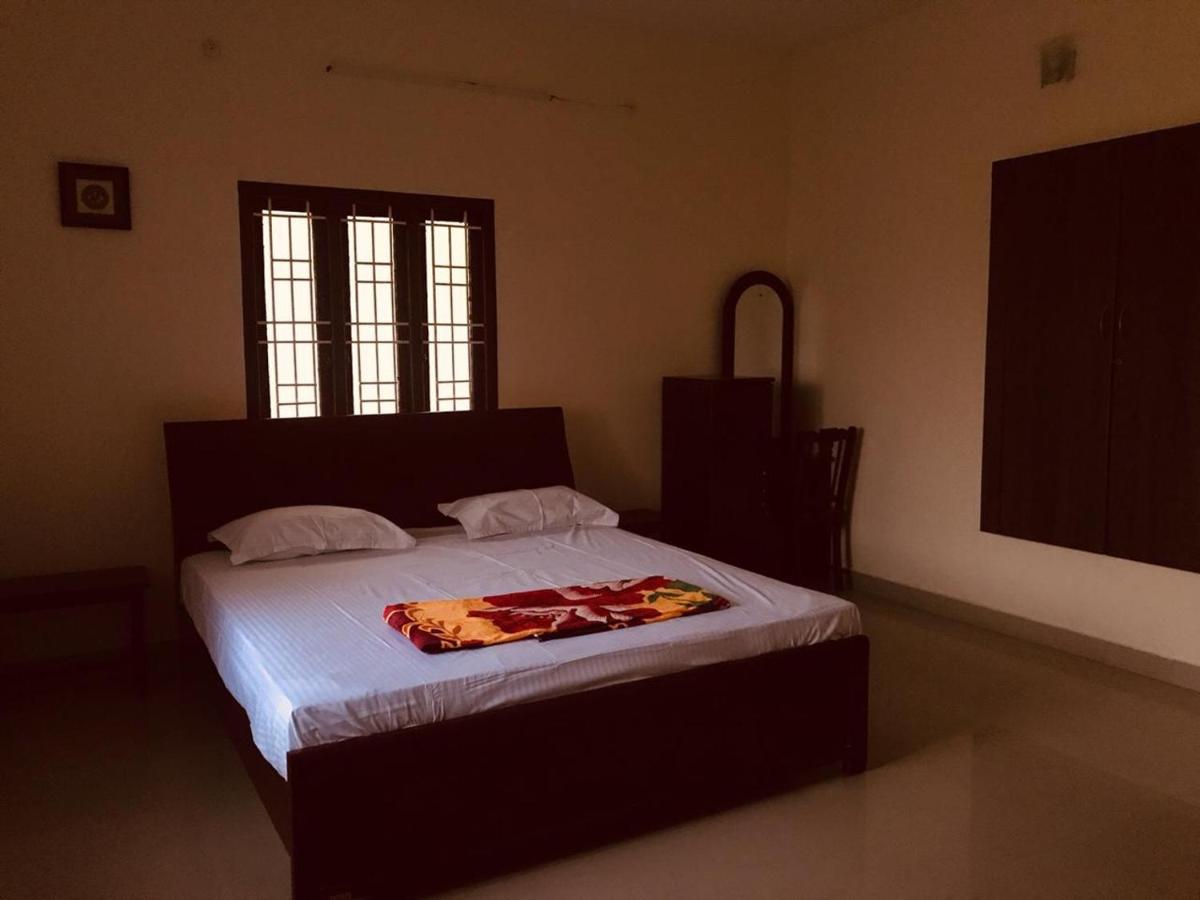 Tanjore Inn Thanjavur Exterior photo
