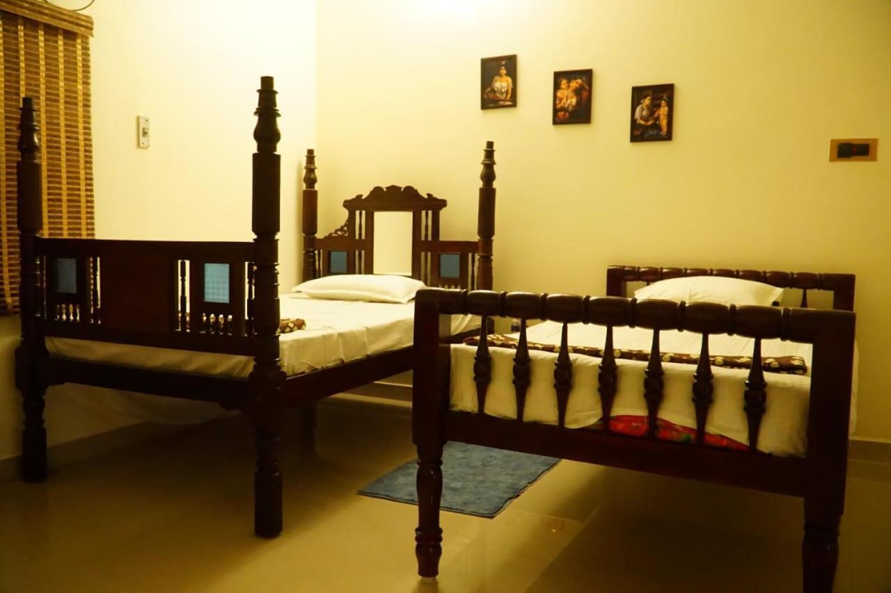 Tanjore Inn Thanjavur Exterior photo