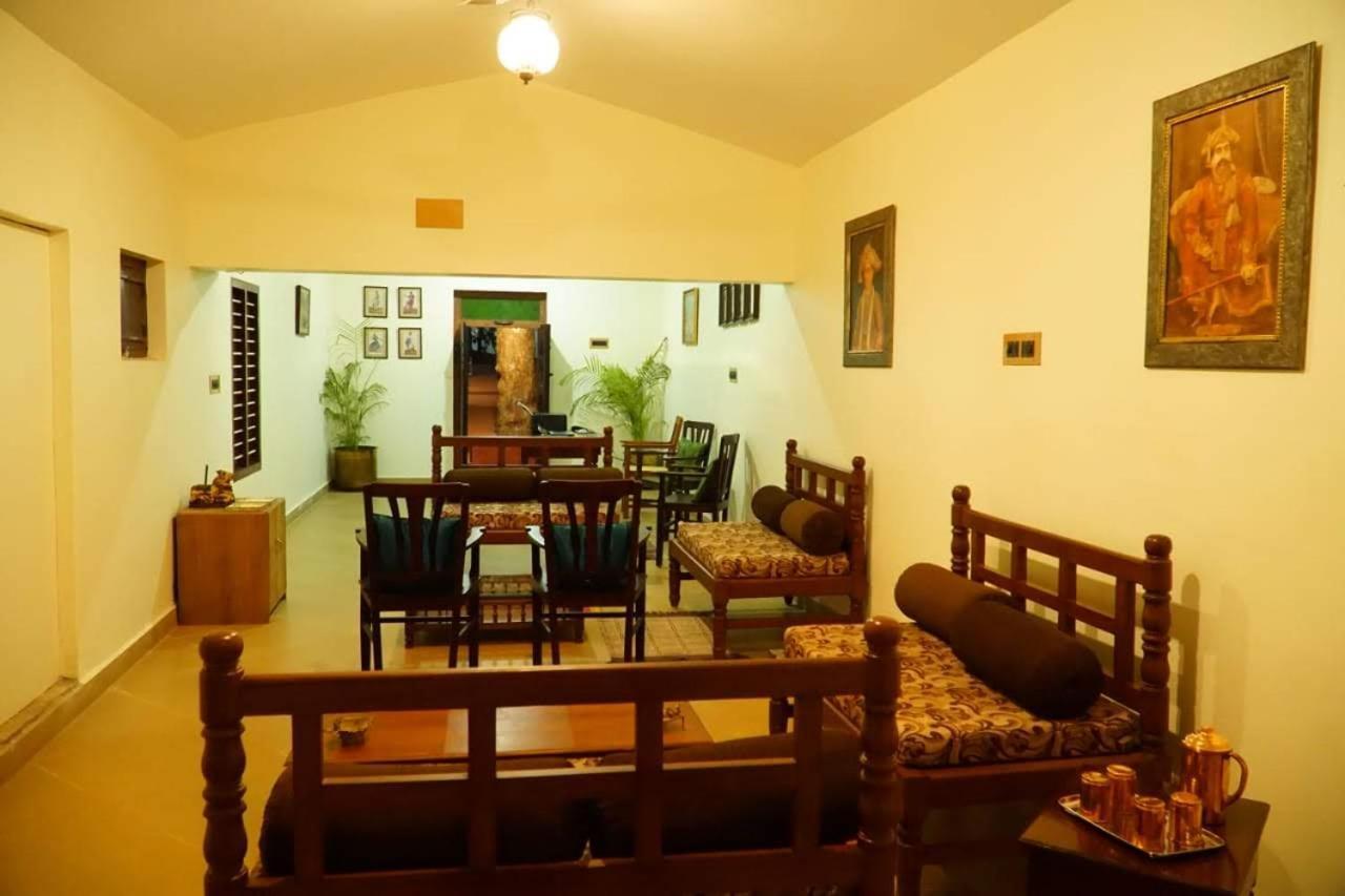 Tanjore Inn Thanjavur Exterior photo